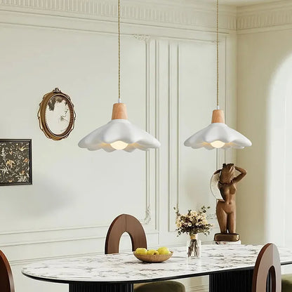 Lámpara de araña LED estilo crema DecorBites™ para restaurante, bar y dormitorio