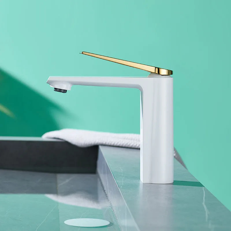 Grifo de baño gris oro Decorbites™ de una sola manija mezclador para fregadero montado en cubierta