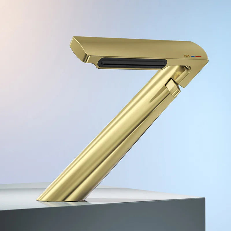 Grifo de lavabo DecorBites™ Gold Waterfall: Grifo mezclador gris, monomando para agua fría y caliente.