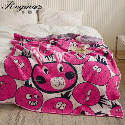 DecorBites™ Kawaii Bee Pattern Cozy Blanket - Super Soft White Spot Edge Design