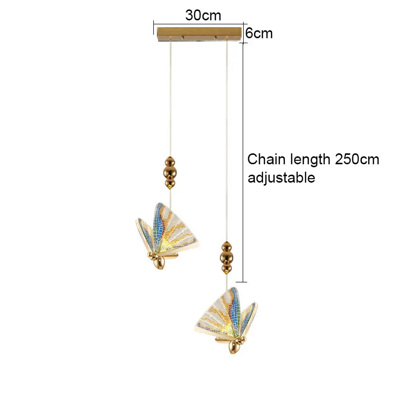 ثريا أكريليك على شكل فراشة من DecorBites™ مزودة بمصباح سقف وإضاءة داخلية