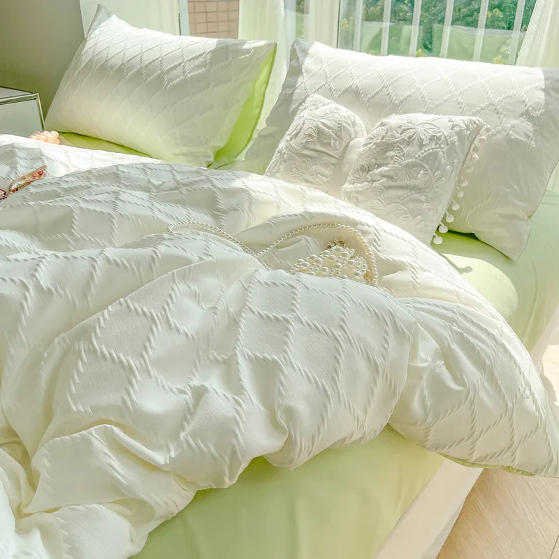 DecorBites™ Diamond Grid Jacquard Bedding Sets: Cooling, Soft Duvet Cover for Summer & Autumn