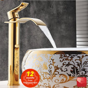 Decorbites™ Grifo de Lavabo en Cascada Dorado y Blanco para Baño Mezclador de Agua Caliente y Fría
