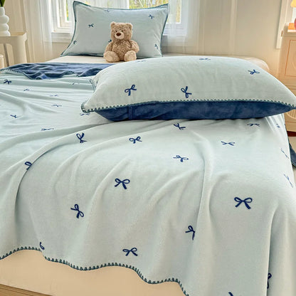 Manta de forro polar coralino DecorBites™: Perfecta para dormitorios, el hogar o el sofá