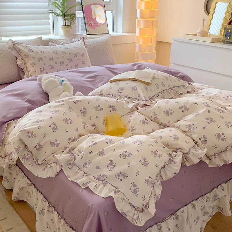 Decobites Floral Lace Ruffles Girl Bedding Set with Quilt/Duvet Cover, Sheet & Pillowcases