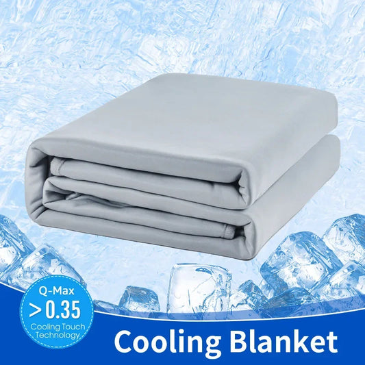 Decobites Flannel & Ice Fiber Cooling Blanket: Dual Purpose Thin Blanket