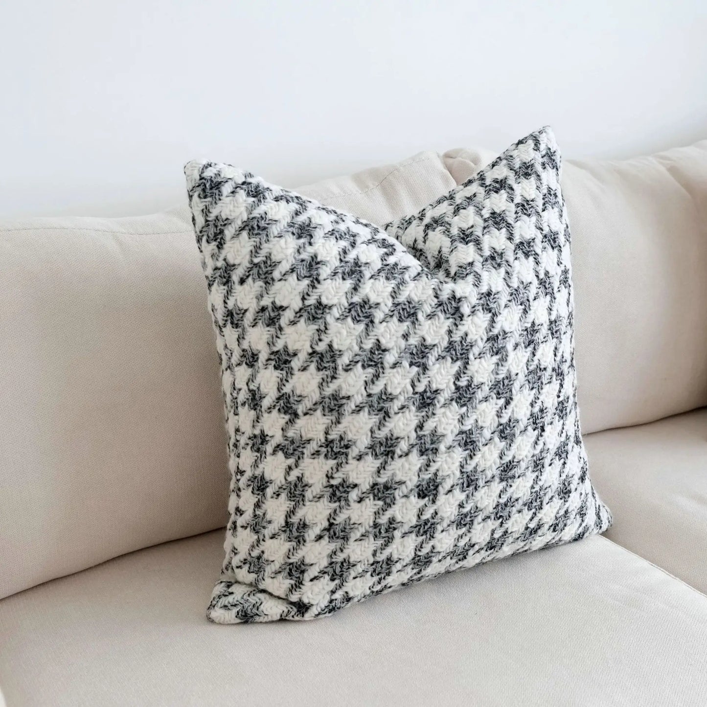DecorBites™ Houndstooth Crochet Cushion Cover Nordic Minimalist Throw Pillow