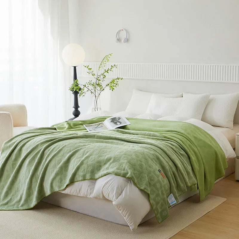 Manta DecorBites™ de terciopelo jacquard color leche para aire acondicionado | Chal cálido y de viaje para todas las estaciones