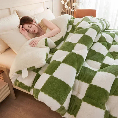 Decobites Cozy Checkerboard Cashmere Weighted Blanket for Ultimate Winter Warmth