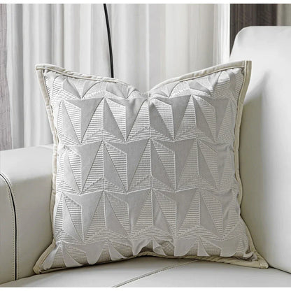 Funda de almohada DecorBites™ de terciopelo cortado con bordado geométrico cónico, cojín cuadrado plateado de lujo