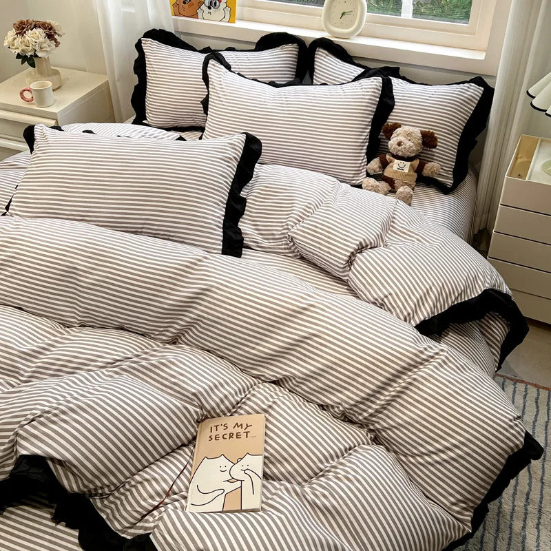 DecorBites™ Korean Black White Hepburn Style Bedding Set with Lace Fitted Sheet Set