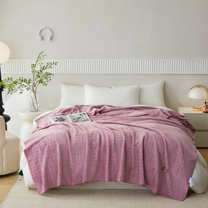 Manta DecorBites™ de terciopelo jacquard color leche para aire acondicionado | Chal cálido y de viaje para todas las estaciones