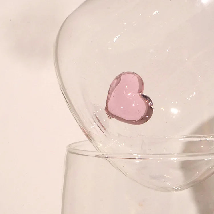 كوب ثلاثي الأبعاد على شكل قلب من ديكوربايتس™: هدية من الزجاج الأحمر والأزرق للبنات