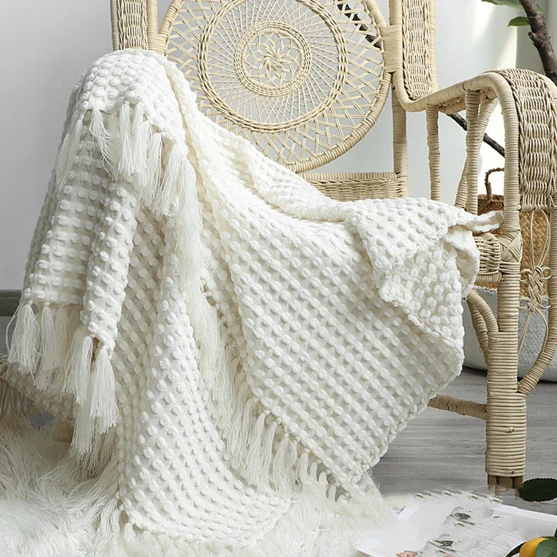 Manta Casual Blanca Nórdica Tejida Decorbites™ - Suave y Cómoda Cubierta para el Final de la Cama o Sofá para Decoración del Hogar y Viajes