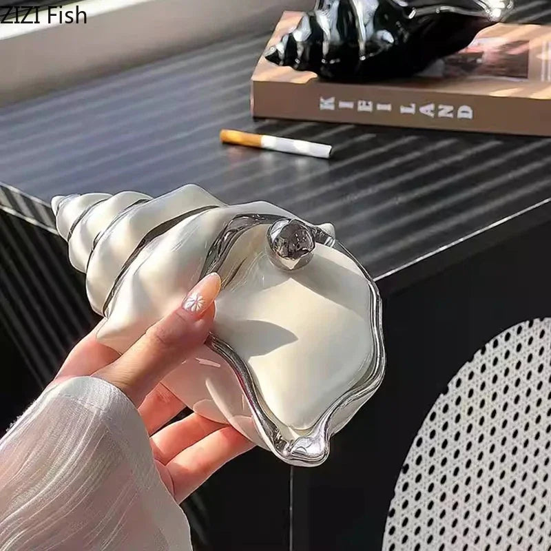 Cenicero DecorBites™ Conch: Plateado, de cerámica resistente al viento, accesorios para fumadores, para el hogar y la oficina ******************************************************************************/