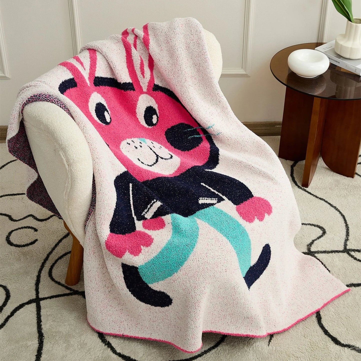 DecorBites™ Kawaii Bee Pattern Cozy Blanket - Super Soft White Spot Edge Design
