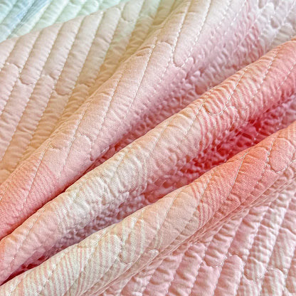 DecorBites™ Dreamy Gradient Single Bedspread: Anti-Slip, Thick Quilted Mattress with Four Season Versatility