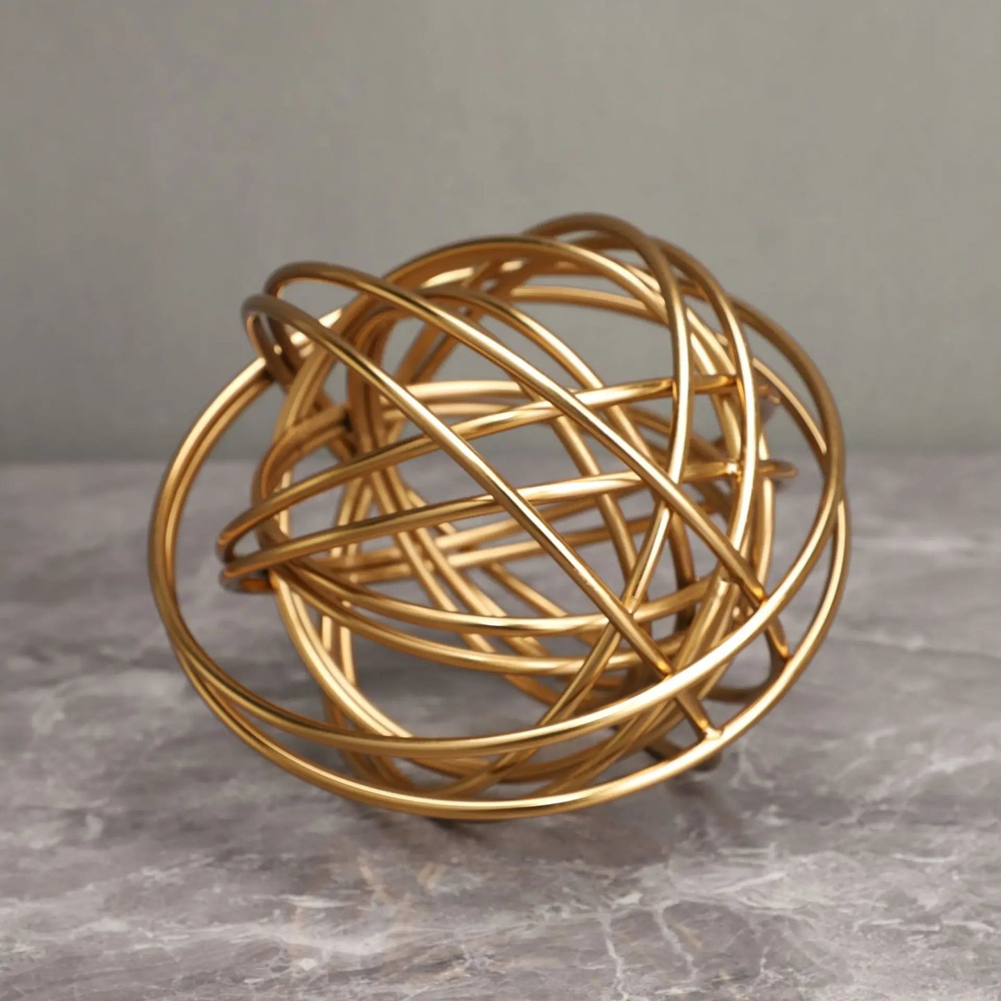 DecorBites™ Figuras decorativas de bolas metálicas geométricas con hilo dorado