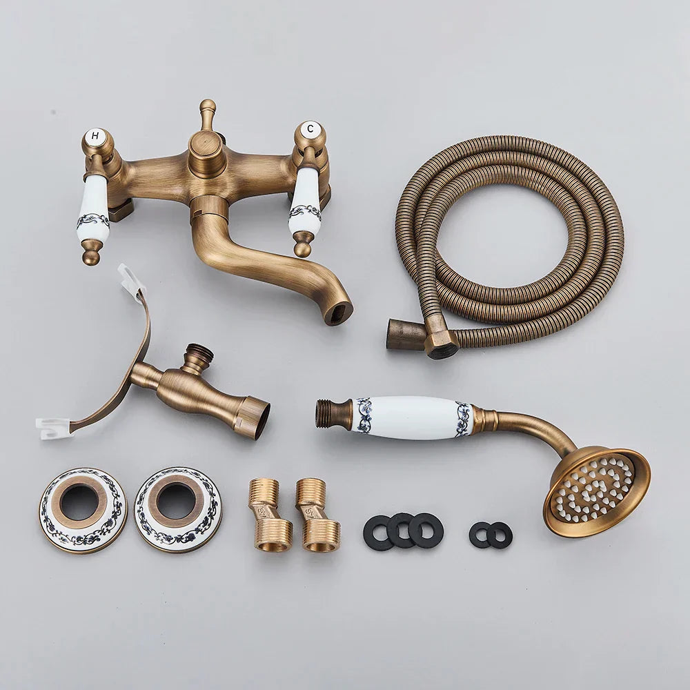 صنبور حوض استحمام مُثبَّت على الحائط على شكل هاتف من نحاس عتيق من DecorBites™