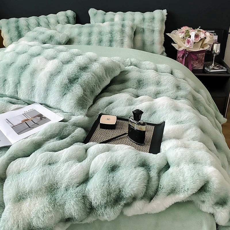 DecorBites™ Gradient Faux Rabbit Fur Bedding Set - Warm Luxury Plush Duvet Cover & Quilt Sets