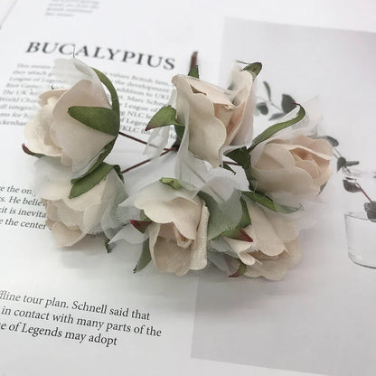 DecorBites™ Ramo de bayas y estambres de flor de cerezo color marfil para decoración navideña y de bodas DIY