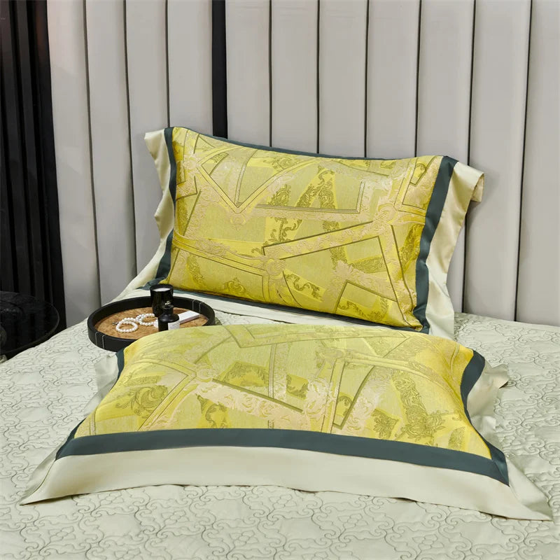 Decobites Luxury Jacquard Yellow Champagne Bedding Set with Satin Finish - 4-Piece