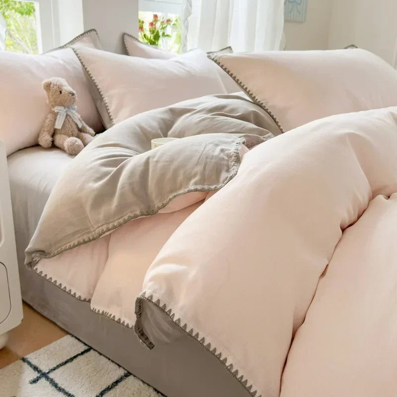 Juego de cama DecorBites™ de algodón de doble capa: funda lisa suave y delicada con la piel para cama individual o queen.