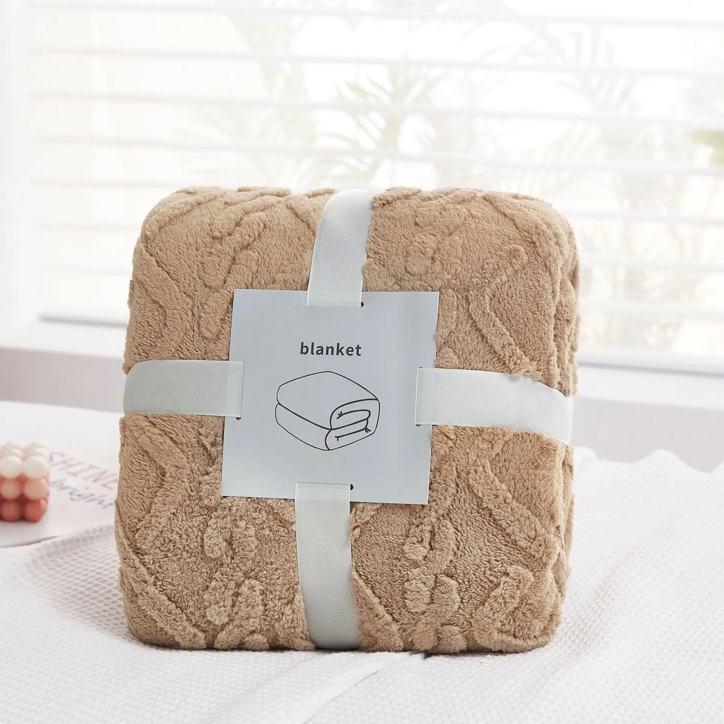 Manta de felpa jacquard acogedora DecorBites™: suave manta de invierno para el sofá, chal para la siesta en la oficina o de viaje.