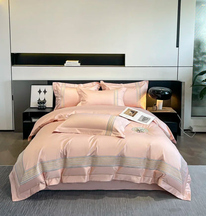 طقم سرير كينج كوين مطرز من ديكوربايتس™ مصنوع من القطن المصري بنسبة 100% مع غطاء لحاف