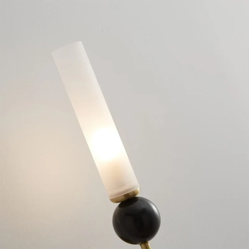 مصباح حائطي DecorBites™ بقاعدة نحاسية وغطاء زجاجي لديكور غرفة المعيشة العصرية