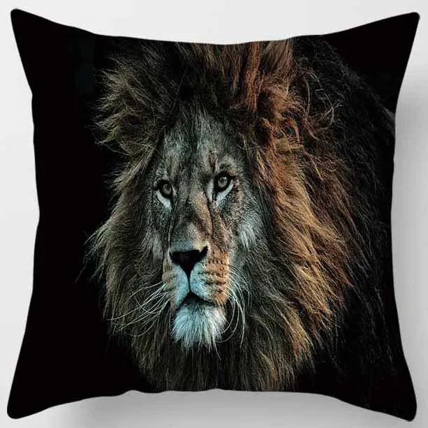 Funda de almohada DecorBites™ con diseño de tigre y león del mundo animal para una decoración adorable en el sofá o la sala de estar.