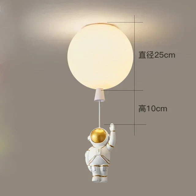 Lámpara de techo DecorBites™ con forma de globo de astronauta: Lámpara de araña LED moderna y minimalista para la habitación de los niños