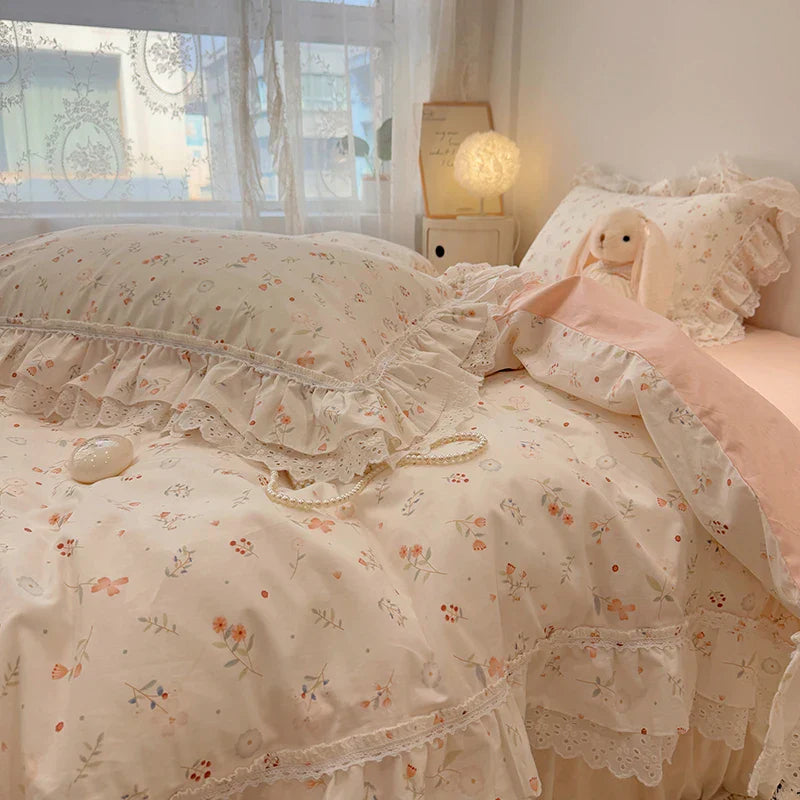 Decobites Korean Princess Style Floral Lace Ruffles Bedding Set with Pillowcase