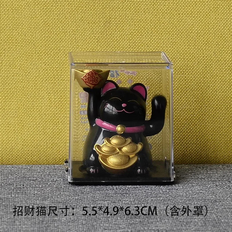 Solar Powered Maneki Neko Cat