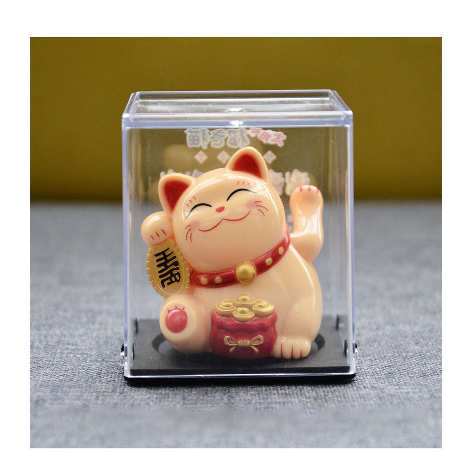 Solar Powered Maneki Neko Cat