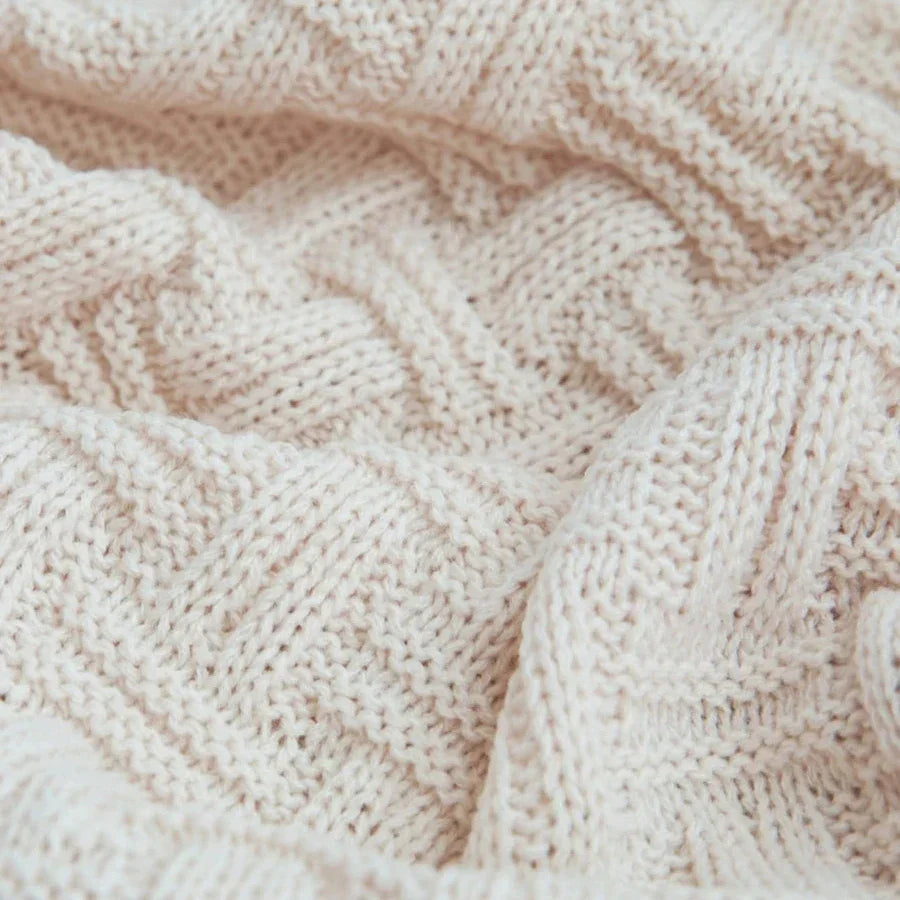 Manta DecorBites™ Cozy Fringed Plaid: Manta de sofá suave de acrílico tejido para decoración del hogar y ropa de cama.