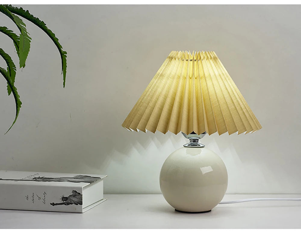 Vintage Ceramic Table Lamp with LED