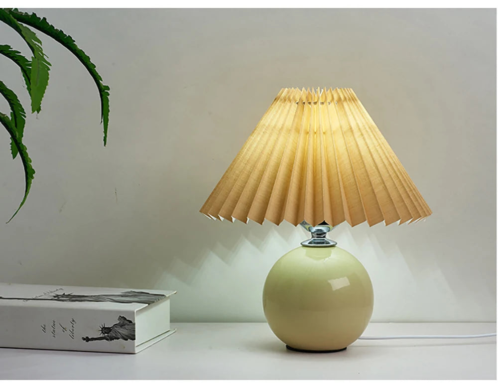 Vintage Ceramic Table Lamp with LED