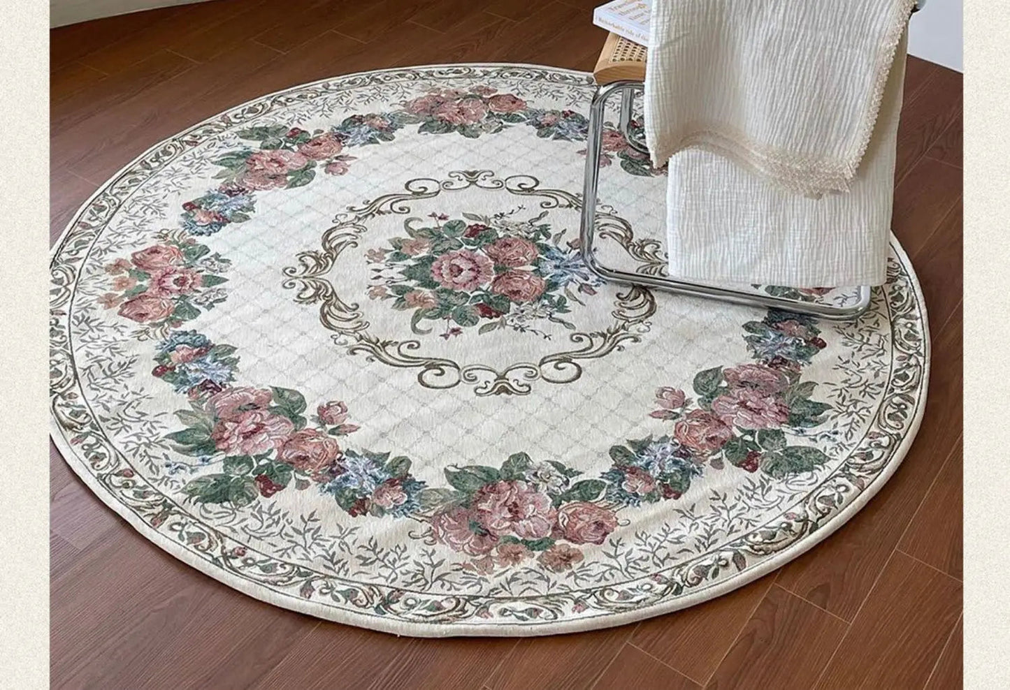 Vintage European Round Plush Carpet