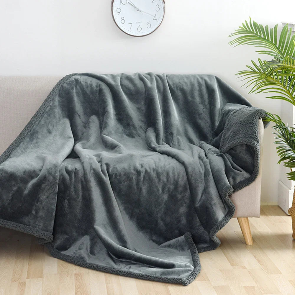 Waterproof Soft Polyester Throw Blanket