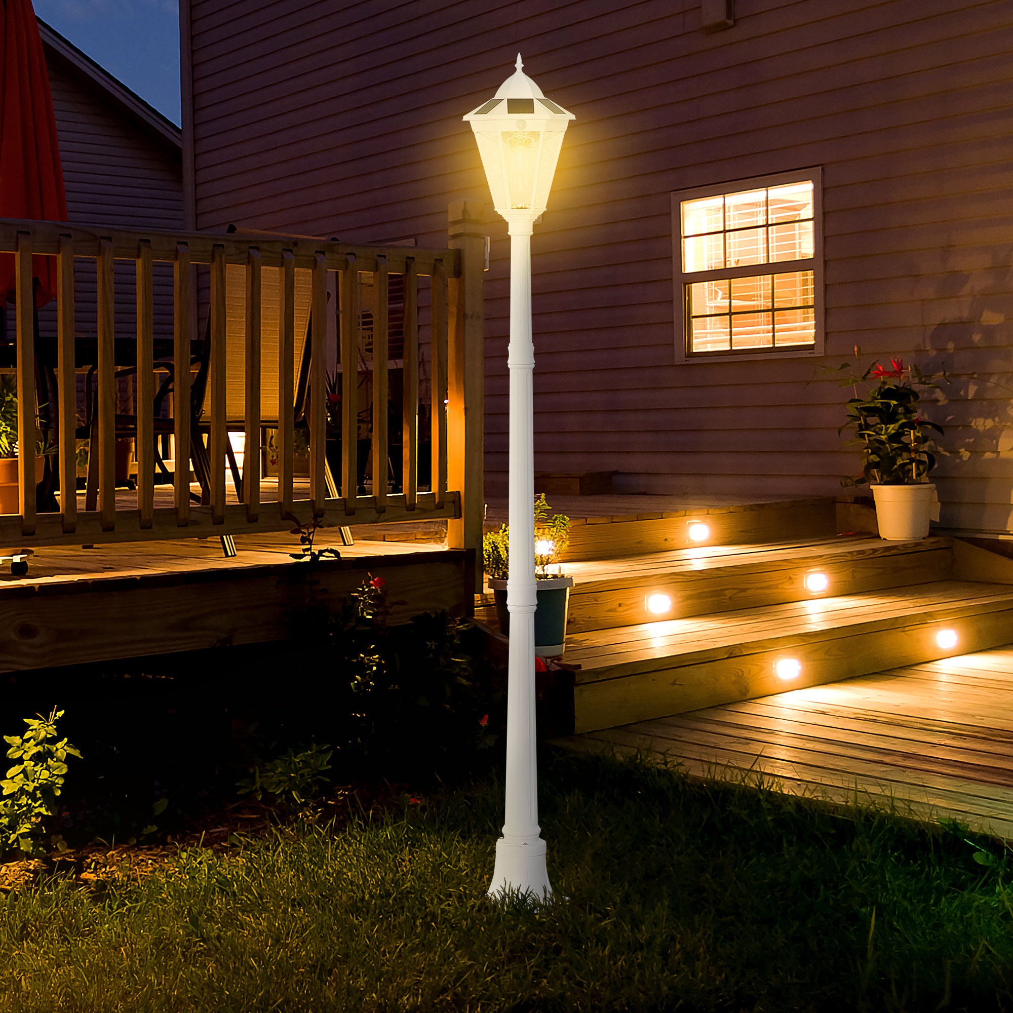 Modern Black Lamp Post