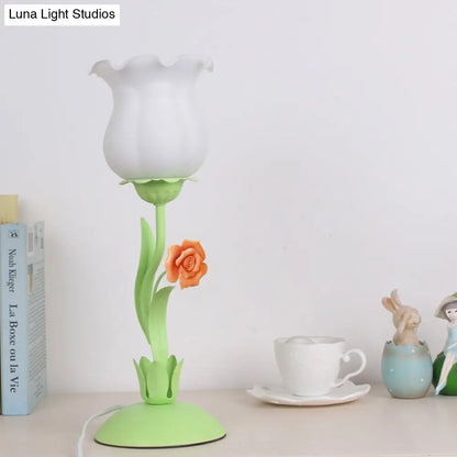 Acamar - Lámpara de mesa Pastoral Capullo de Rosa Pastoral, 1 cabezal, cristal opalino mate, con enredadera rosa/azul/verde