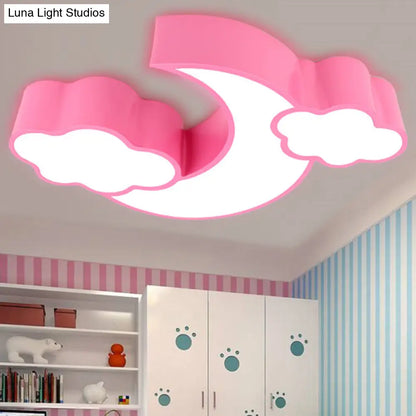 Lámpara de techo DecorBites™ con forma de nube y luna acrílica para habitación infantil o de lactancia.