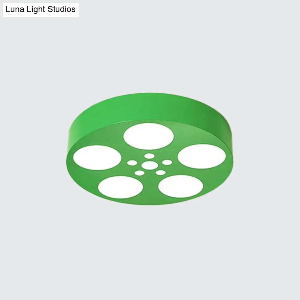 ديكوربايتس™ - إضاءة LED أكريليكية للأطفال مثبتة على الحائط بألوان الأحمر/الأصفر/الأزرق النابضة بالحياة - تركيبات دائرية لغرفة الأطفال