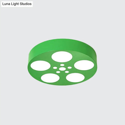 ديكوربايتس™ - إضاءة LED أكريليكية للأطفال مثبتة على الحائط بألوان الأحمر/الأصفر/الأزرق النابضة بالحياة - تركيبات دائرية لغرفة الأطفال