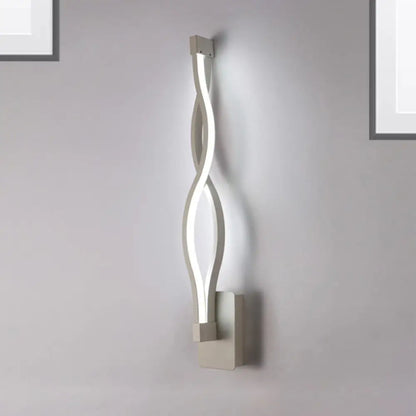 ديكوربايتس™ - شمعدان حائط LED أكريليك: تصميم متشابك، ضوء واحد، أسود/أبيض، إضاءة دافئة/بيضاء