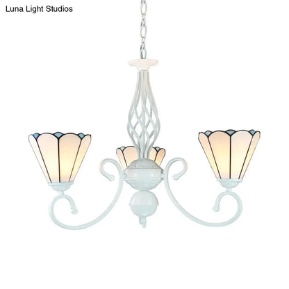 Lámpara de techo colgante ajustable de 3 luces con forma de cono de cristal blanco y brazo curvo para vestíbulo.