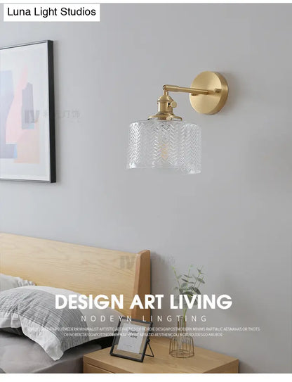 Aplique de pared industrial ajustable de latón con pantalla de cristal para dormitorio y hotel