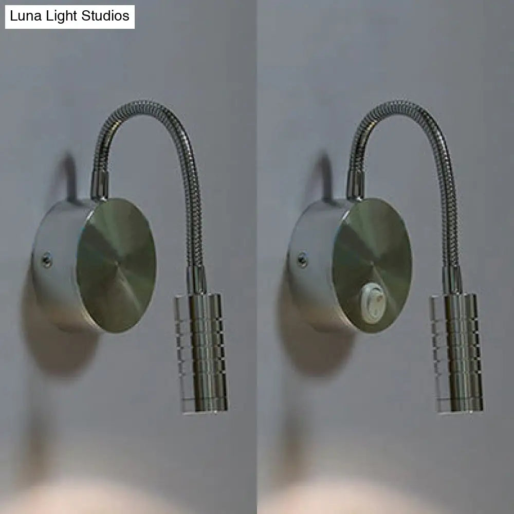 DecorBites™ مصباح حائطي LED أسطواني كروم قابل للتعديل بإضاءة دافئة/بيضاء - مصباح معدني عصري