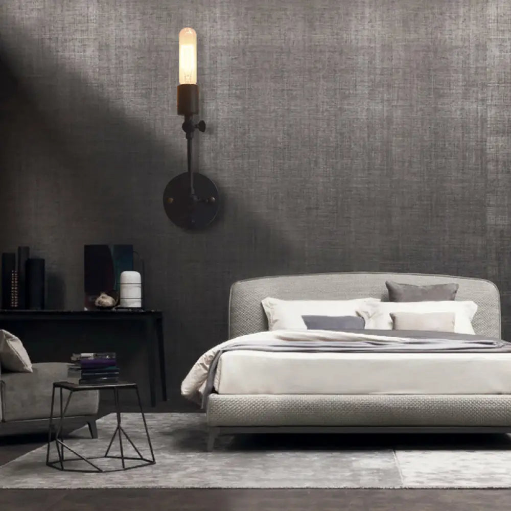 Aplique de pared industrial ajustable de 1 cabezal con bombilla abierta en color negro para pasillo